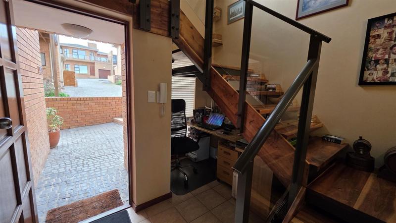 3 Bedroom Property for Sale in Reebok Western Cape